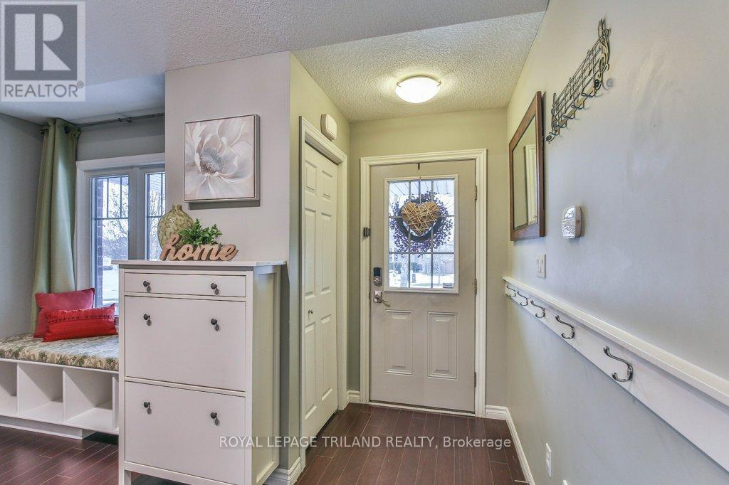 14 Alderwood Court, St. Thomas, Ontario  N5P 0B2 - Photo 5 - X12608728