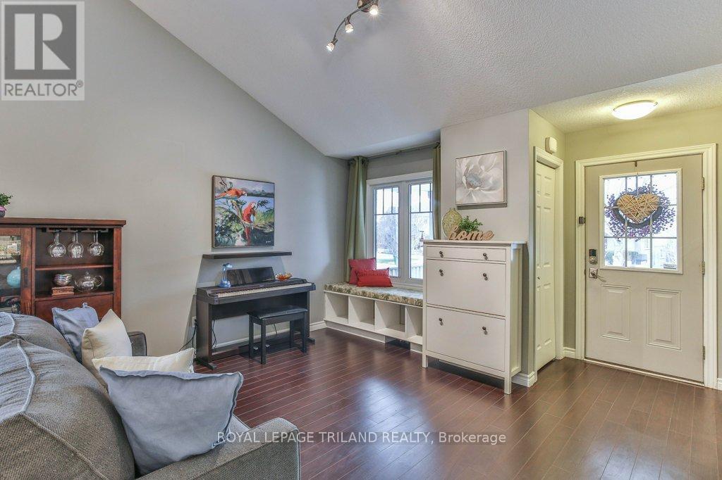 14 Alderwood Court, St. Thomas, Ontario  N5P 0B2 - Photo 8 - X12608728
