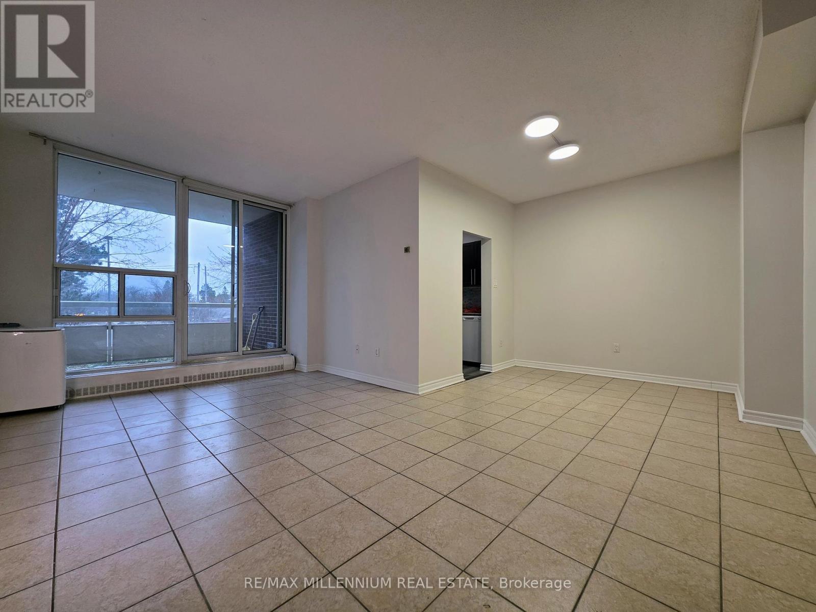 102 - 175 Hilda Avenue, Toronto, Ontario M2M 1V8 - Photo 2 - C12510084