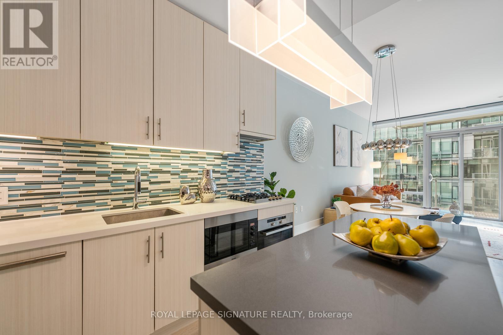 827 - 39 Queens Quay E, Toronto, Ontario M5E 0A5 - Photo 10 - C12608258