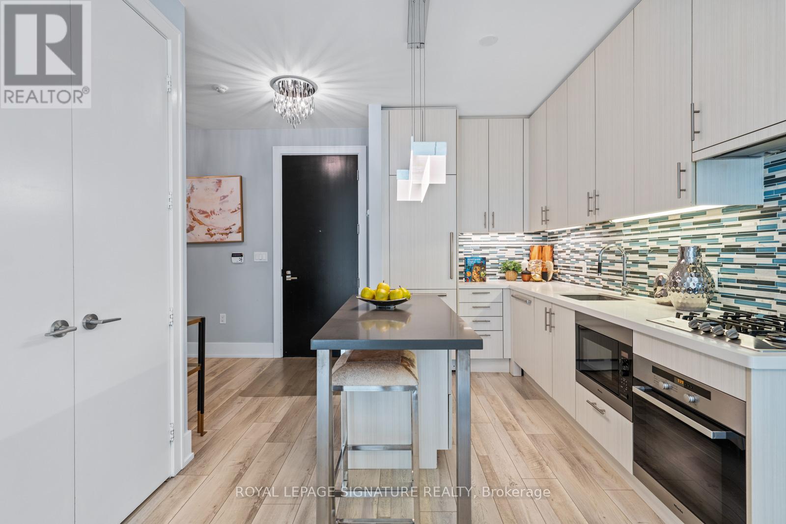 827 - 39 Queens Quay E, Toronto, Ontario M5E 0A5 - Photo 17 - C12608258