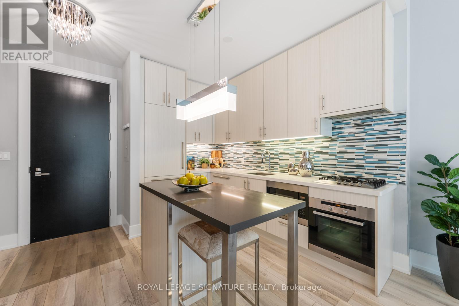 827 - 39 Queens Quay E, Toronto, Ontario M5E 0A5 - Photo 11 - C12608258