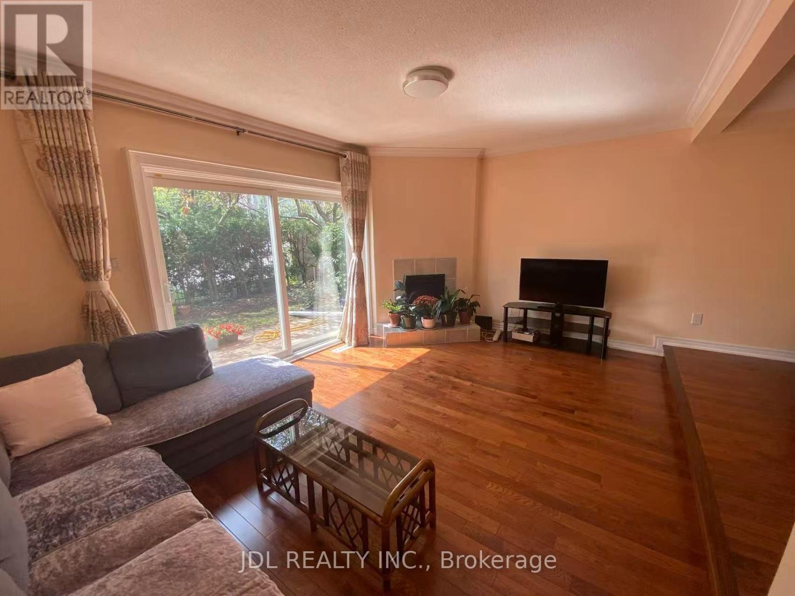 112 - 2205 South Millway, Mississauga, Ontario L5L 3T2 - Photo 3 - W12599994