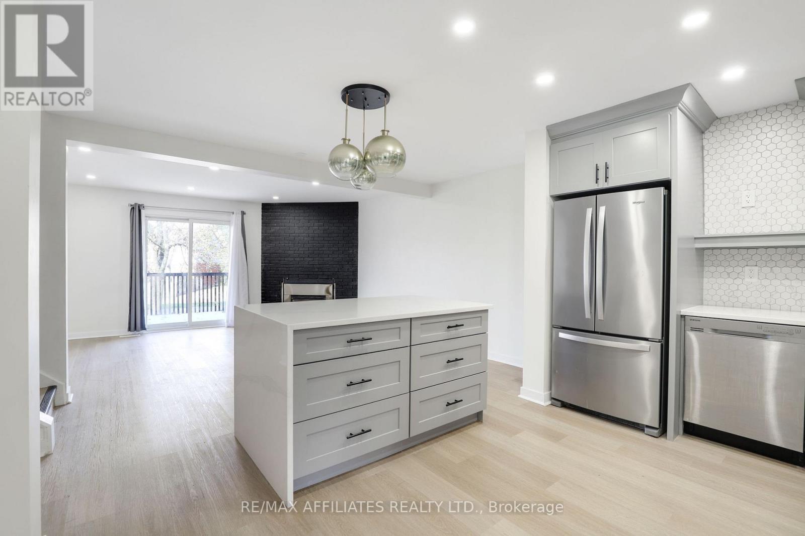 37 - 472 Sandhamn Private, Ottawa, Ontario  K1T 2Z4 - Photo 10 - X12608758