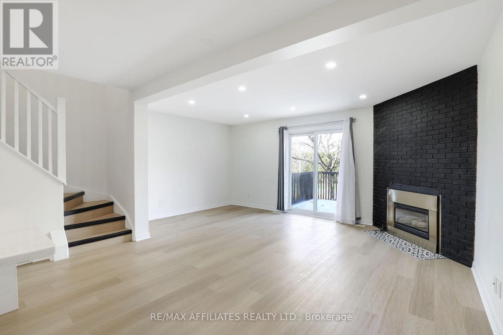 37 - 472 Sandhamn Private, Ottawa, Ontario  K1T 2Z4 - Photo 17 - X12608758