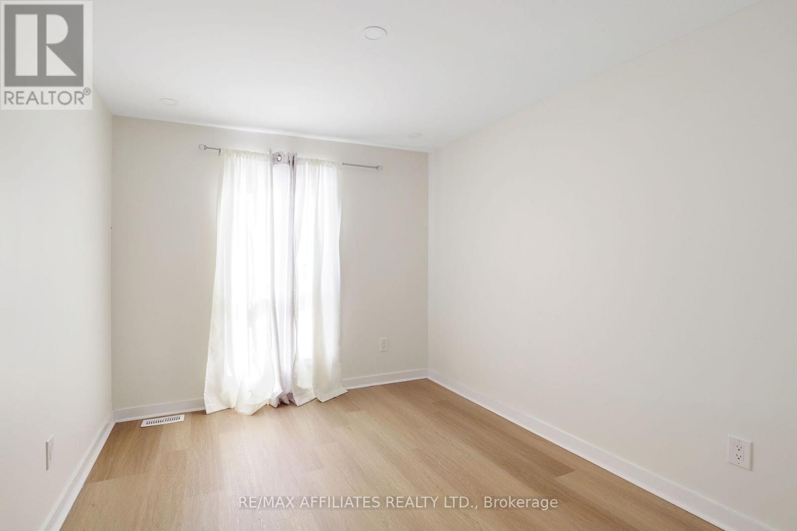 37 - 472 Sandhamn Private, Ottawa, Ontario  K1T 2Z4 - Photo 25 - X12608758