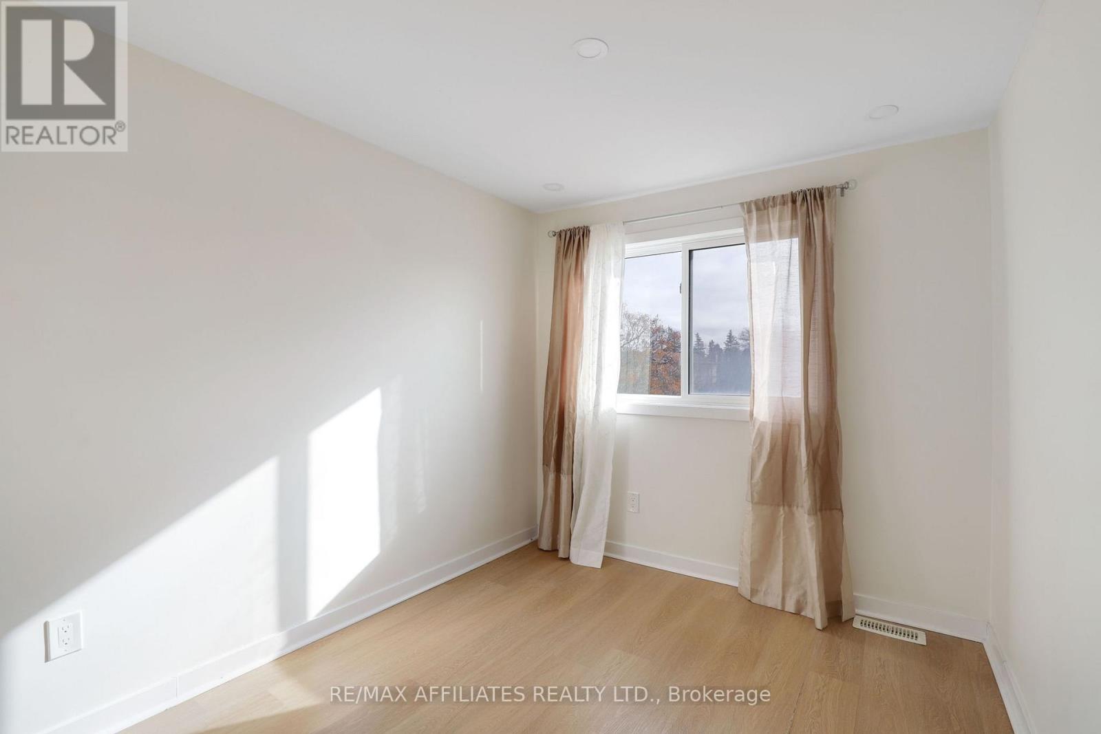 37 - 472 Sandhamn Private, Ottawa, Ontario  K1T 2Z4 - Photo 27 - X12608758