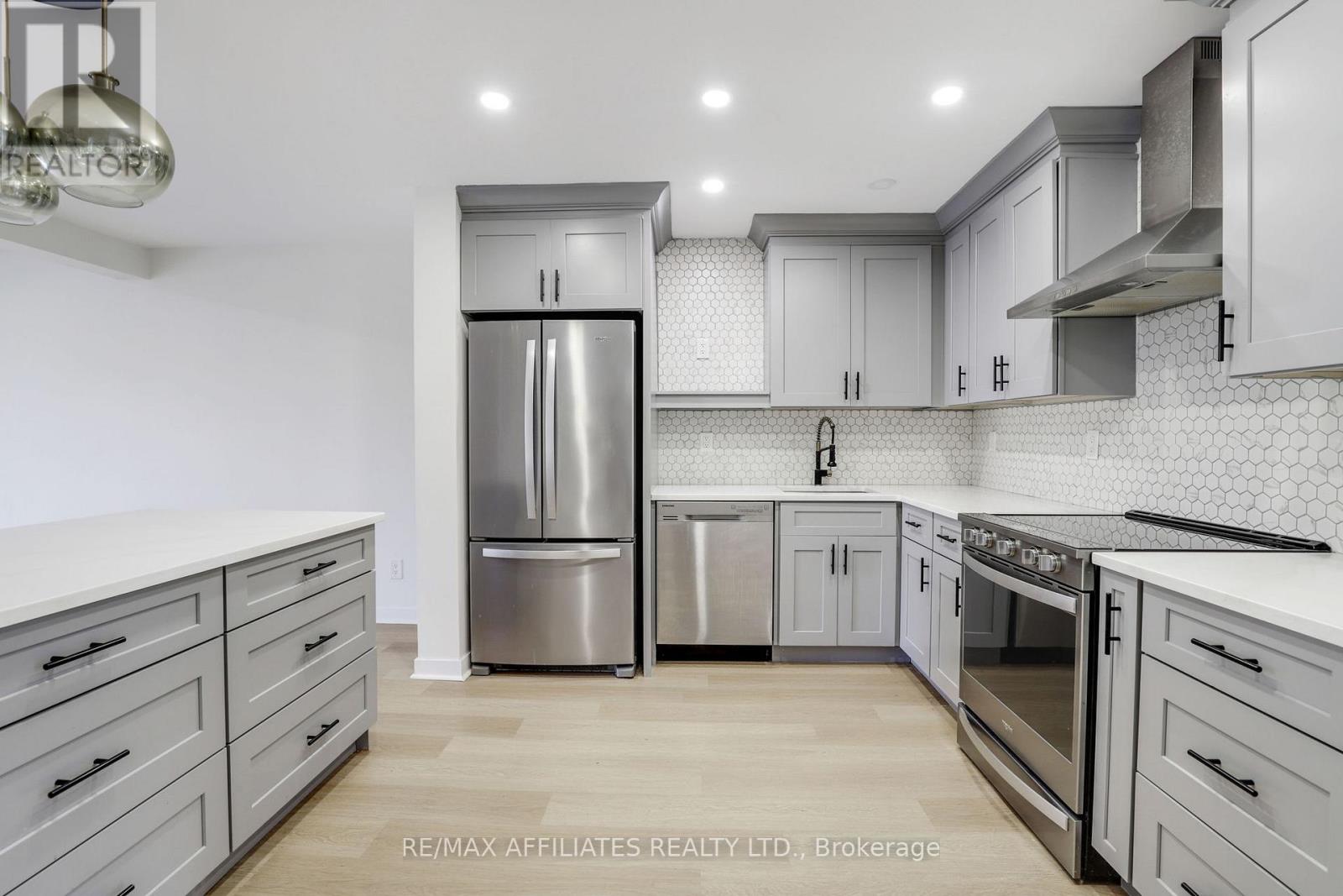 37 - 472 Sandhamn Private, Ottawa, Ontario  K1T 2Z4 - Photo 9 - X12608758