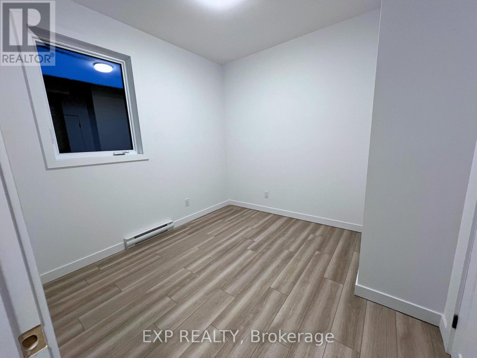 Unit 6 - 1371 Louis Lane, Ottawa, Ontario  K1B 3P2 - Photo 12 - X12608762