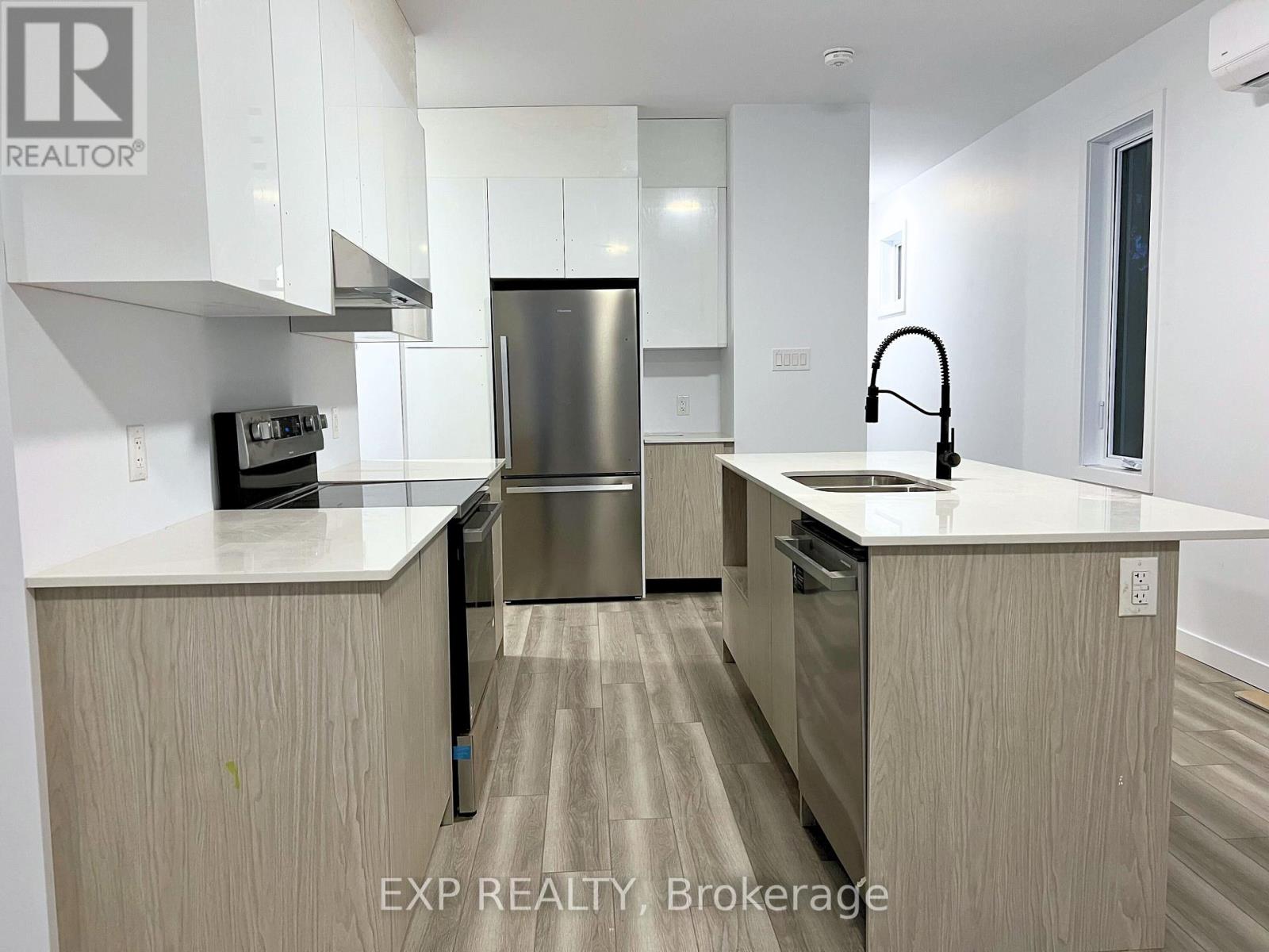 Unit 6 - 1371 Louis Lane, Ottawa, Ontario  K1B 3P2 - Photo 5 - X12608762