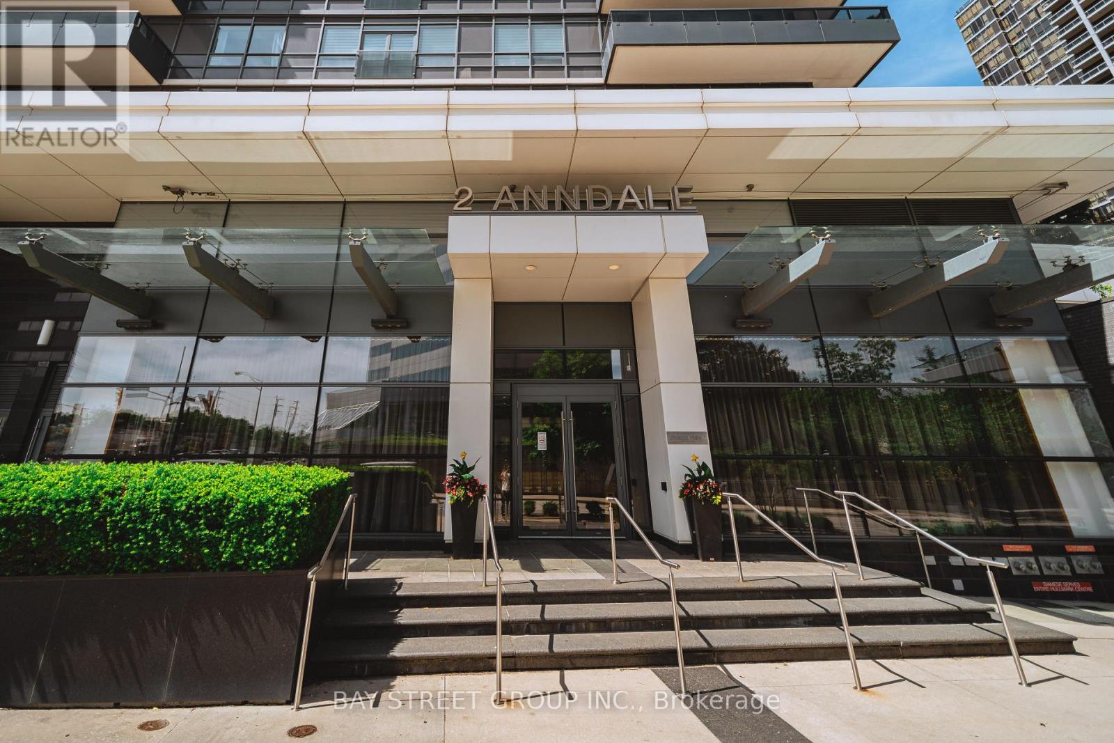 3301 - 2 ANNDALE DRIVE, Toronto, Ontario