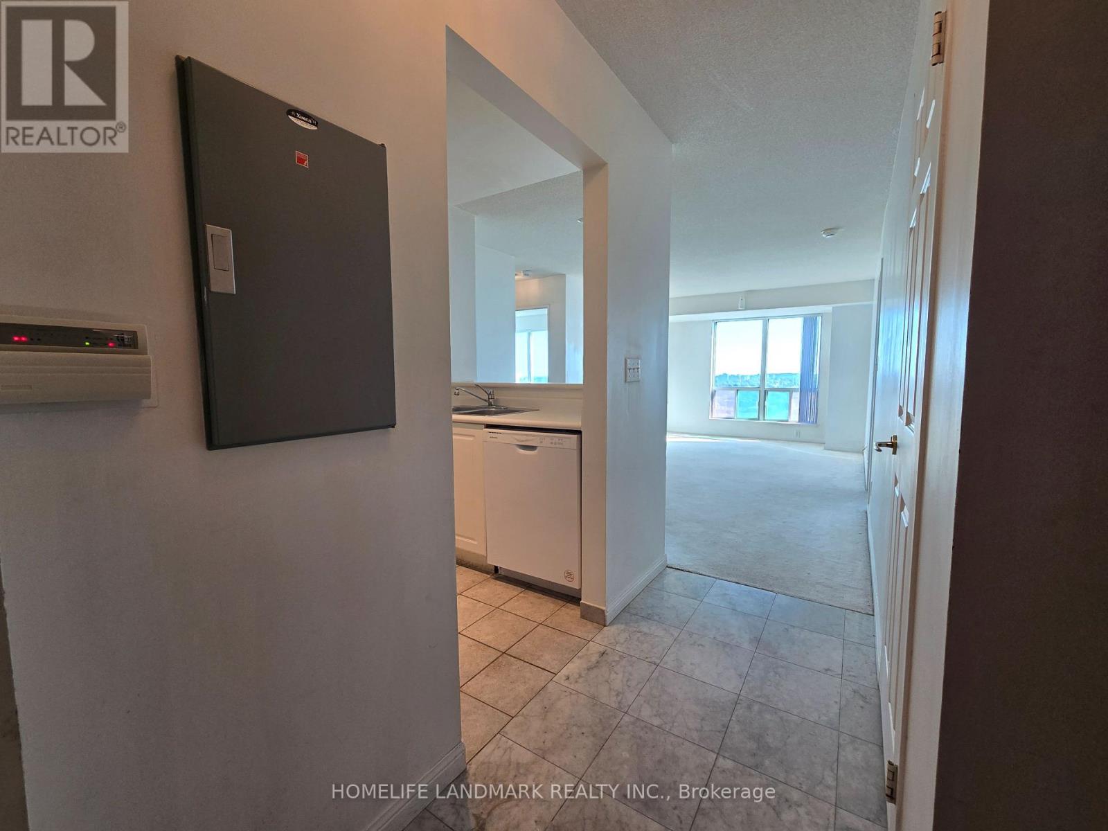 2206 - 1 Lee Centre Drive, Toronto, Ontario  M1H 3J2 - Photo 5 - E12608732