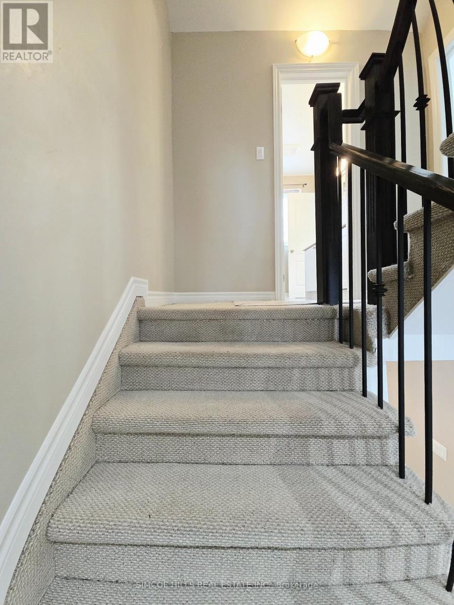 12 Lankin Boulevard, Orillia, Ontario  L3V 6T2 - Photo 7 - S12608742