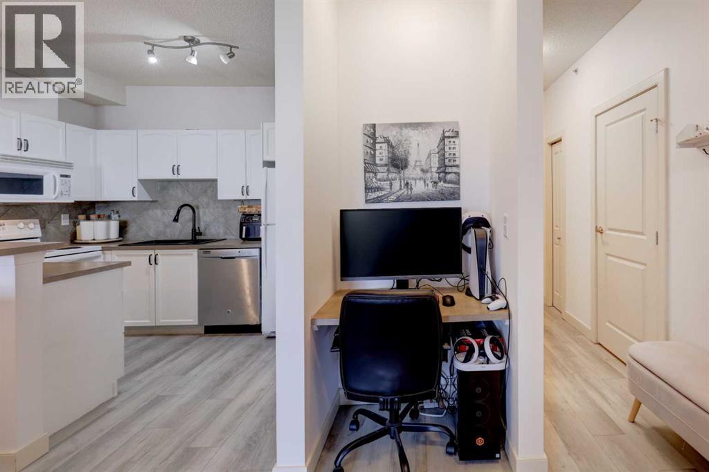 402, 120 Country Village Circle Ne, Calgary, Alberta T3K 0E4 - Photo 4 - A2273623