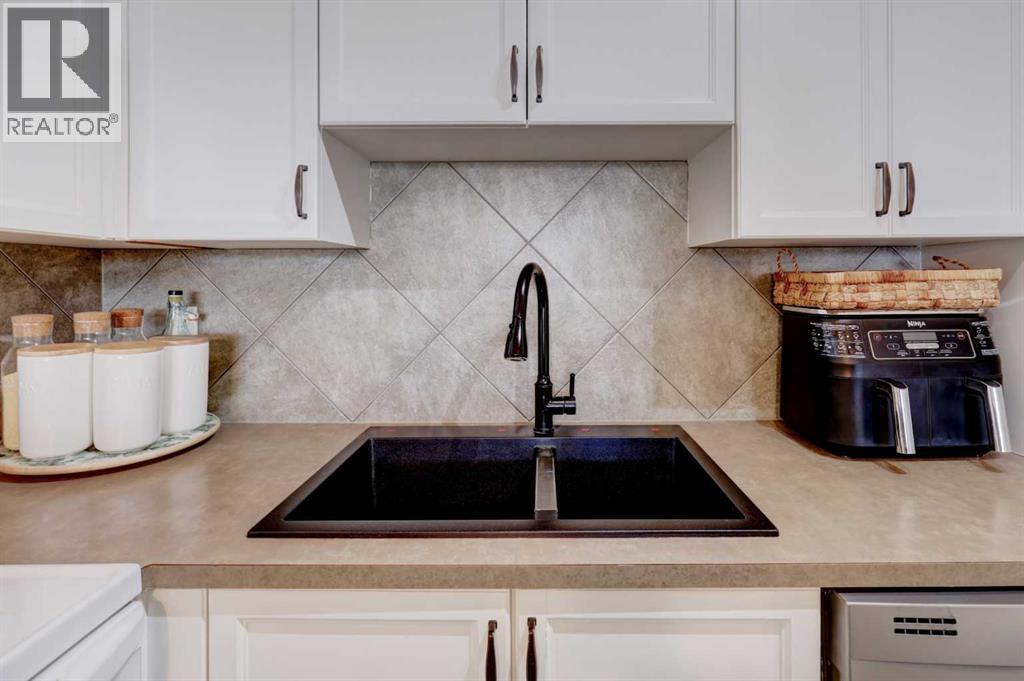 402, 120 Country Village Circle Ne, Calgary, Alberta T3K 0E4 - Photo 9 - A2273623