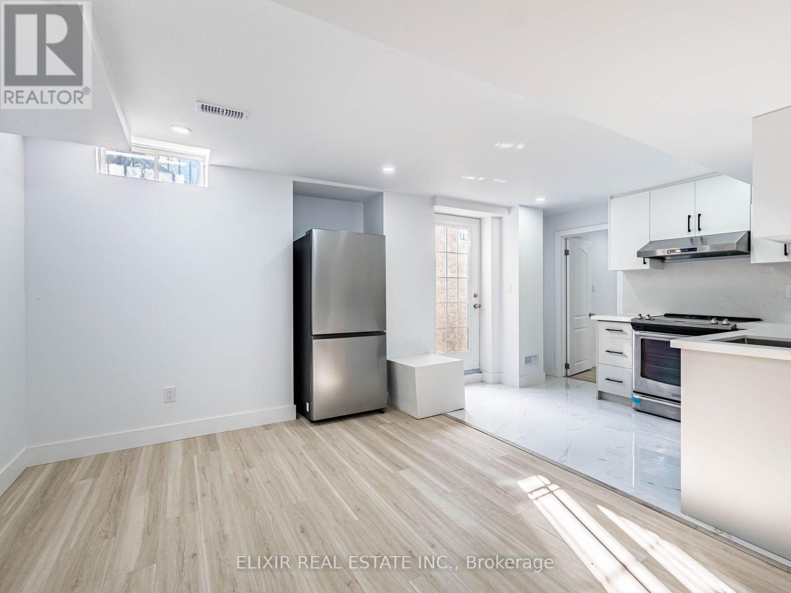 20 Penn Drive, Brampton, Ontario  L7A 1N9 - Photo 18 - W12608720