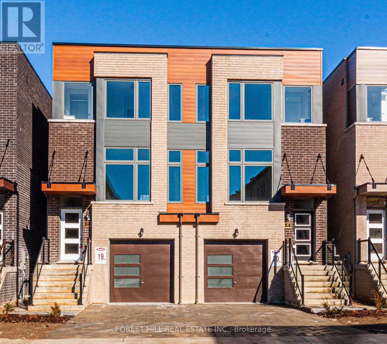 2 - 37 WILD ROSE GARDENS, Toronto, Ontario