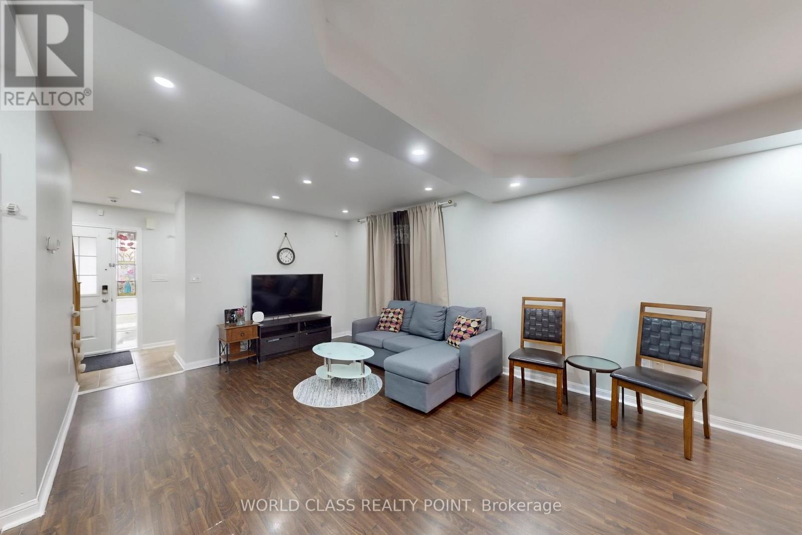 382 Pringle Avenue, Milton, Ontario  L9T 7M4 - Photo 5 - W12608740