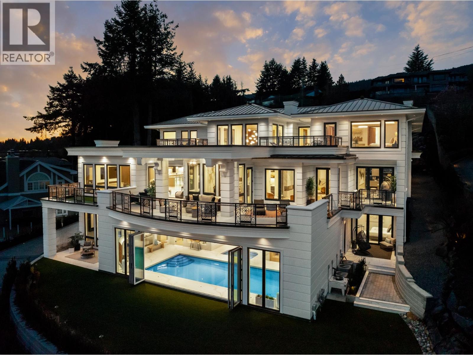 835 FARMLEIGH ROAD, West Vancouver, British Columbia