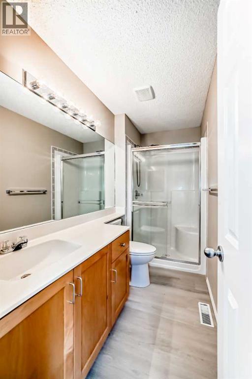 677 Regal Park Ne, Calgary, Alberta  T2E 0S6 - Photo 33 - A2268999