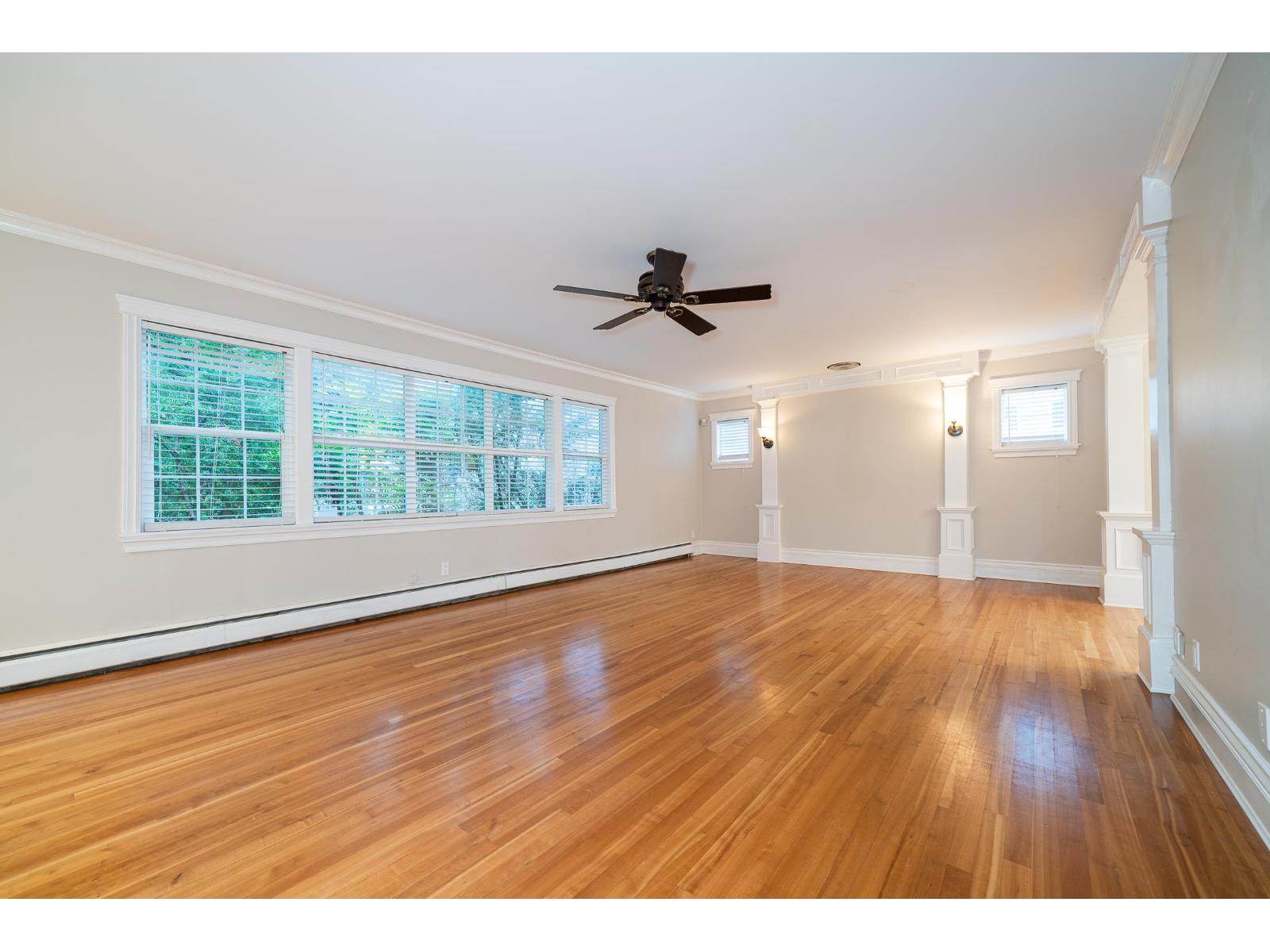 1949 134 Street, Surrey, British Columbia  V4A 4C5 - Photo 4 - R3072231