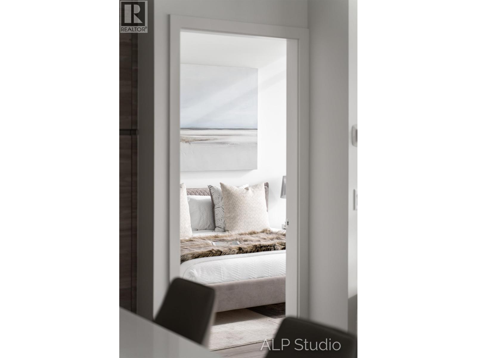 3708 680 QUAYSIDE DRIVE