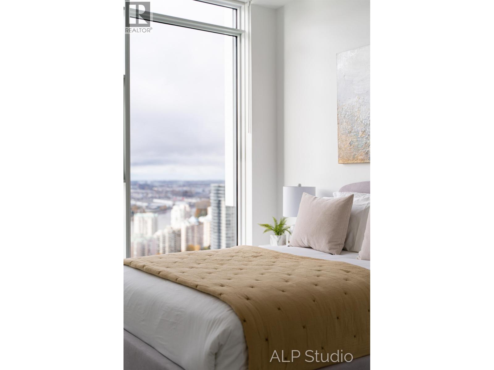 3708 680 QUAYSIDE DRIVE