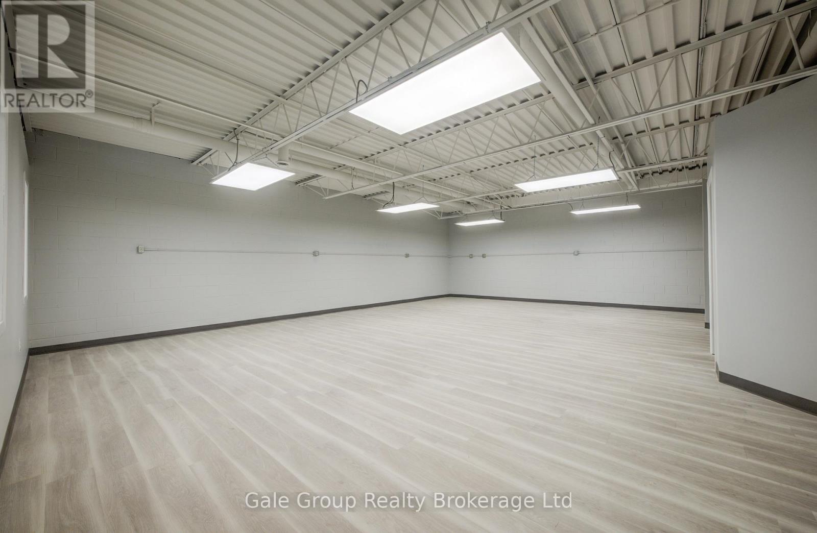 8 - 1033 Pattullo Avenue, Woodstock (Woodstock - South), Ontario  N4V 1C8 - Photo 7 - X12608792