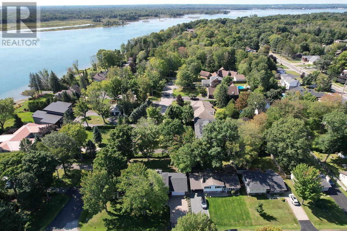 39 Val St, Sault Ste. Marie, Ontario P6A 5B4 - Photo 3 - SM252468