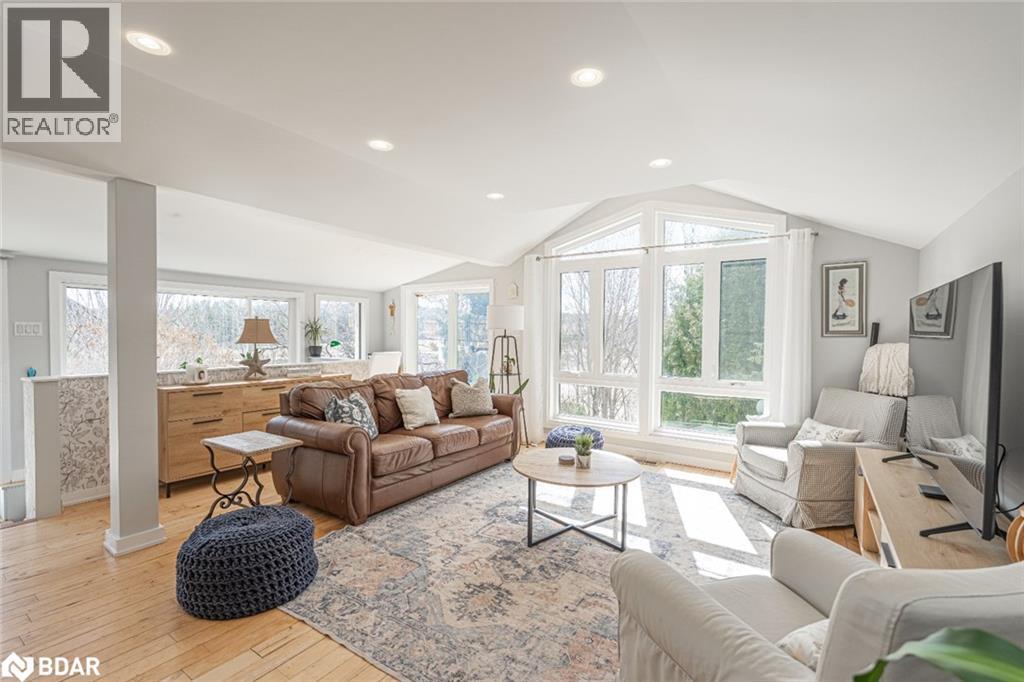 9866 County Road 93, Penetanguishene, Ontario  L0K 2E1 - Photo 3 - 40767700