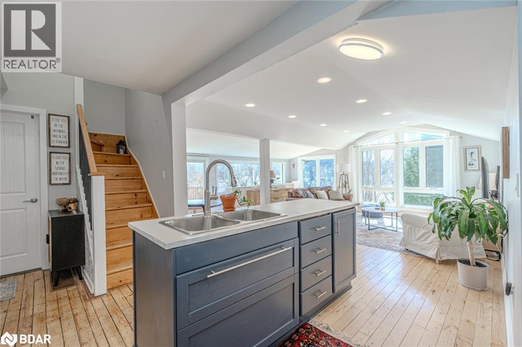 9866 County Road 93, Penetanguishene, Ontario  L0K 2E1 - Photo 9 - 40767700