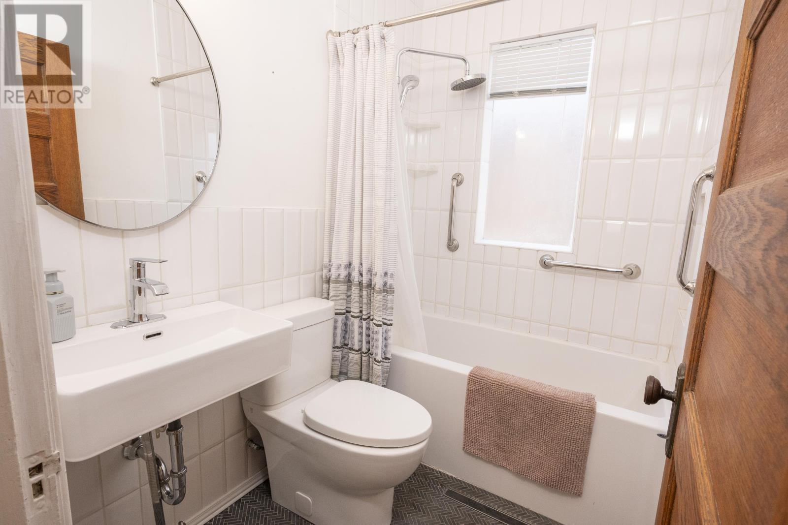 1411 Mcgregor Ave, Thunder Bay, Ontario  P7E 5E7 - Photo 22 - TB253547