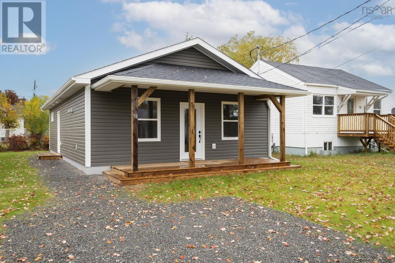 58 Oak Street, Pictou, Nova Scotia