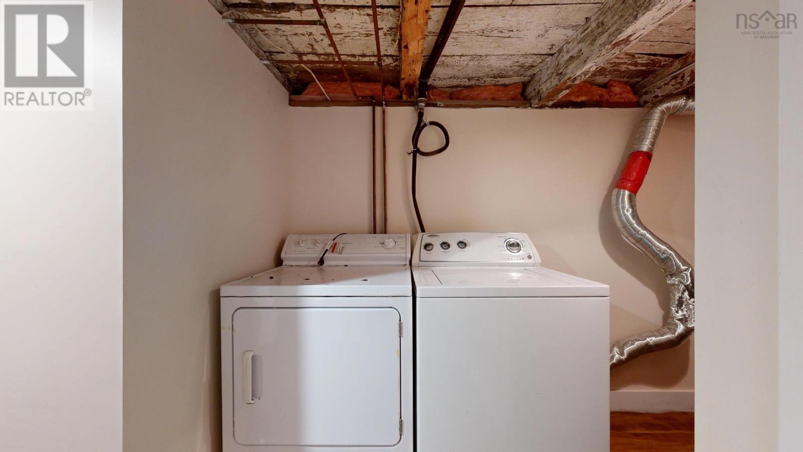 77 Fox Street, Lunenburg, Nova Scotia  B0J 2C0 - Photo 17 - 202528938