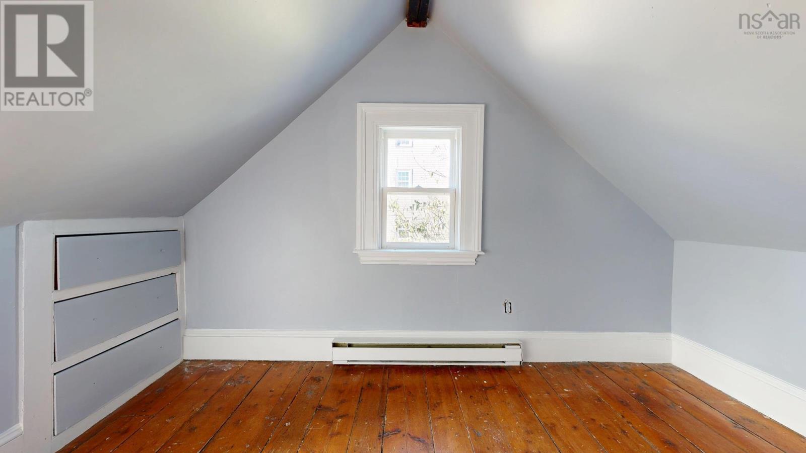 77 Fox Street, Lunenburg, Nova Scotia  B0J 2C0 - Photo 25 - 202528938