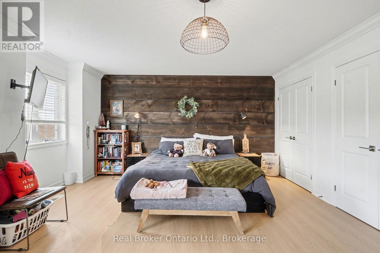 18 - 45 Seabreeze Crescent, Hamilton (Lakeshore), Ontario  L8E 0G1 - Photo 15 - X12608808