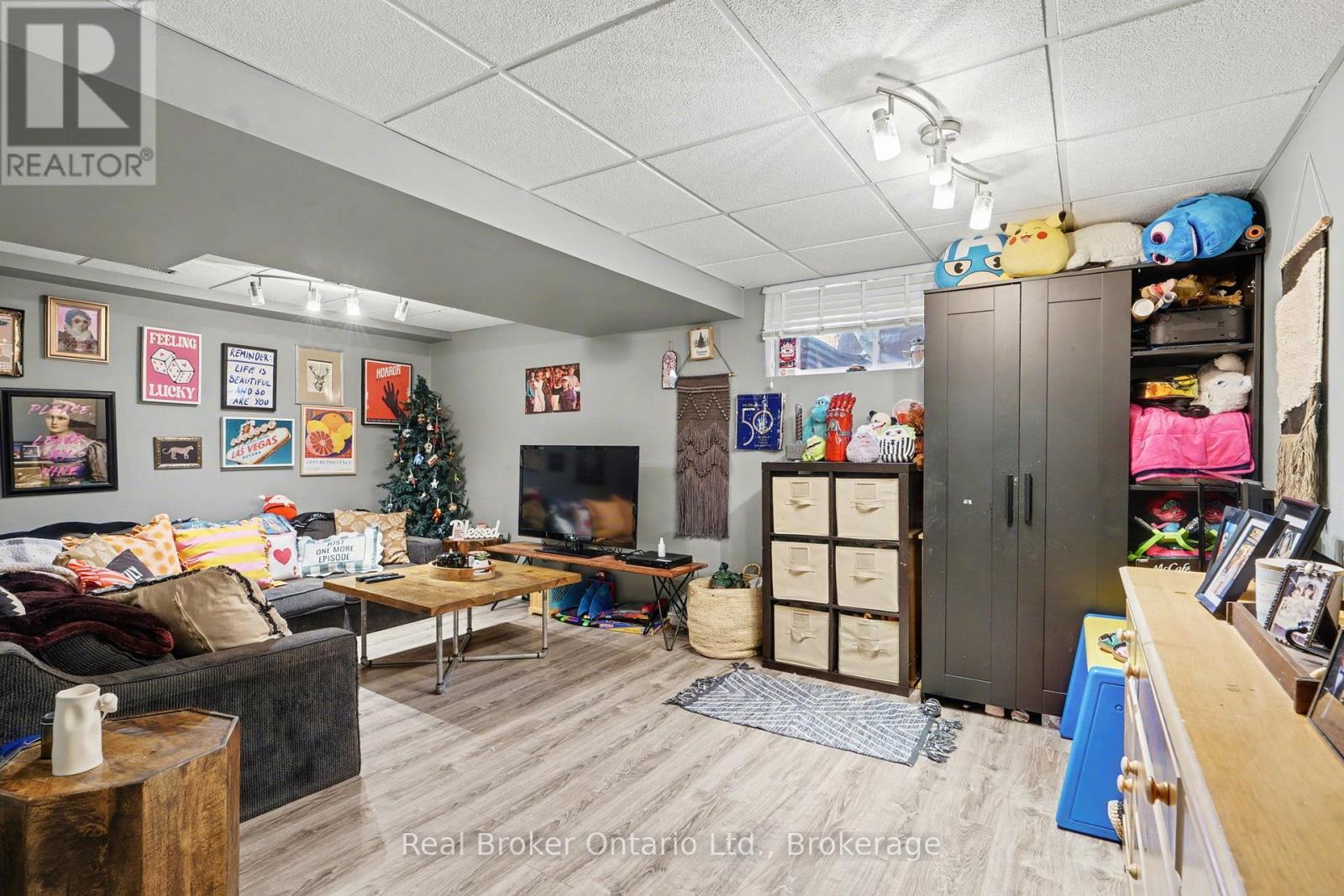 18 - 45 Seabreeze Crescent, Hamilton (Lakeshore), Ontario  L8E 0G1 - Photo 25 - X12608808