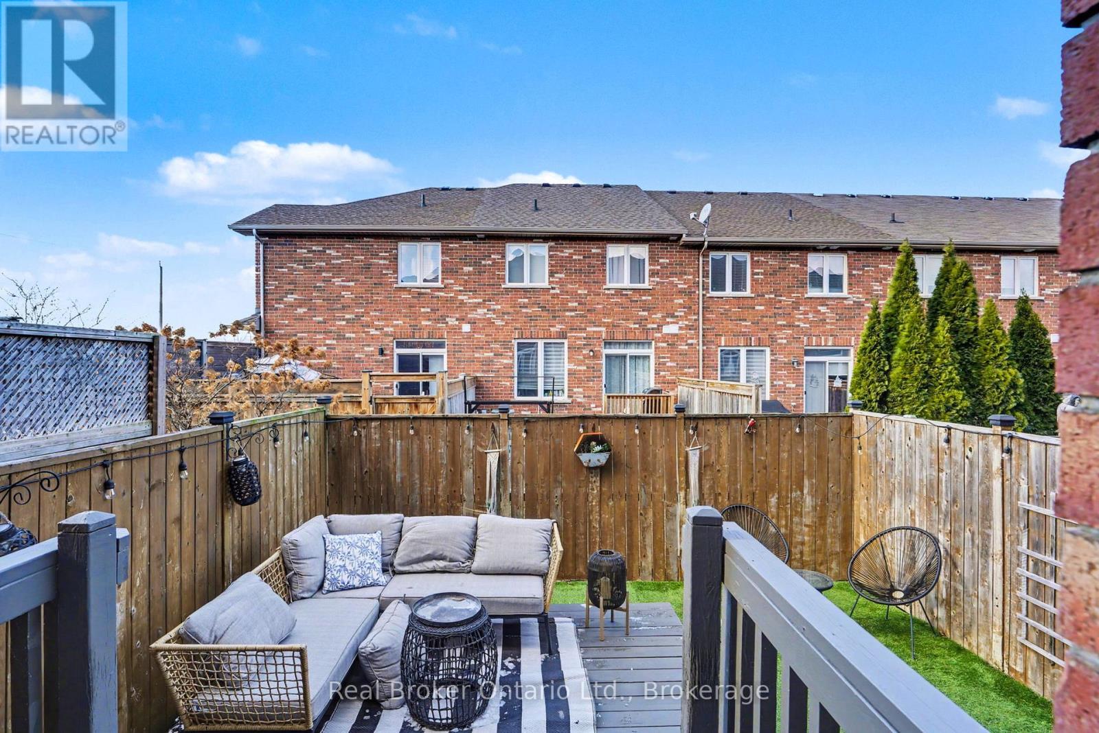 18 - 45 Seabreeze Crescent, Hamilton (Lakeshore), Ontario  L8E 0G1 - Photo 28 - X12608808