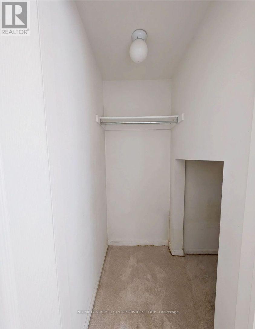 2 - 3120 Boxford Crescent, Mississauga, Ontario  L5M 0X1 - Photo 8 - W12468181