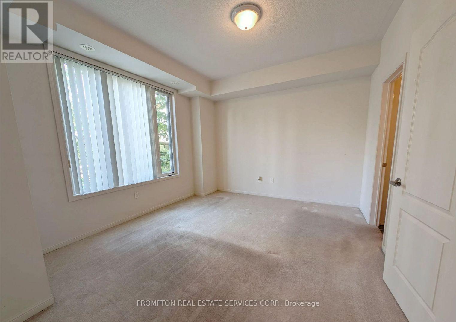 2 - 3120 Boxford Crescent, Mississauga, Ontario  L5M 0X1 - Photo 5 - W12468181
