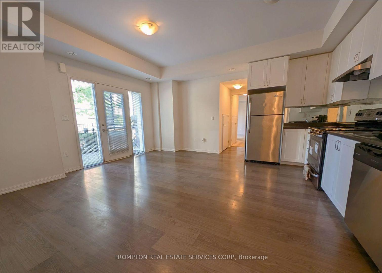 2 - 3120 Boxford Crescent, Mississauga, Ontario  L5M 0X1 - Photo 2 - W12468181