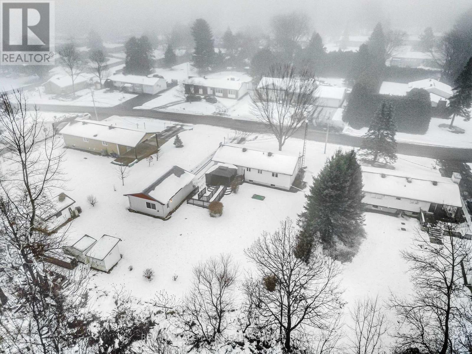 80 Cadieux Street S, Hawkesbury, Ontario  K6A 2W1 - Photo 32 - X12608772