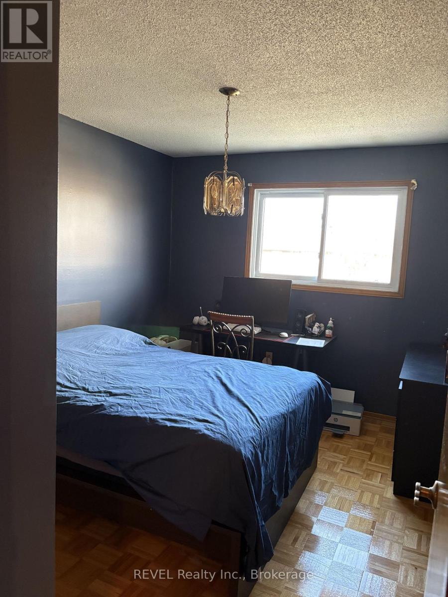 78 Ashburn Crescent, Vaughan (East Woodbridge), Ontario  L4L 1G9 - Photo 6 - N12608784