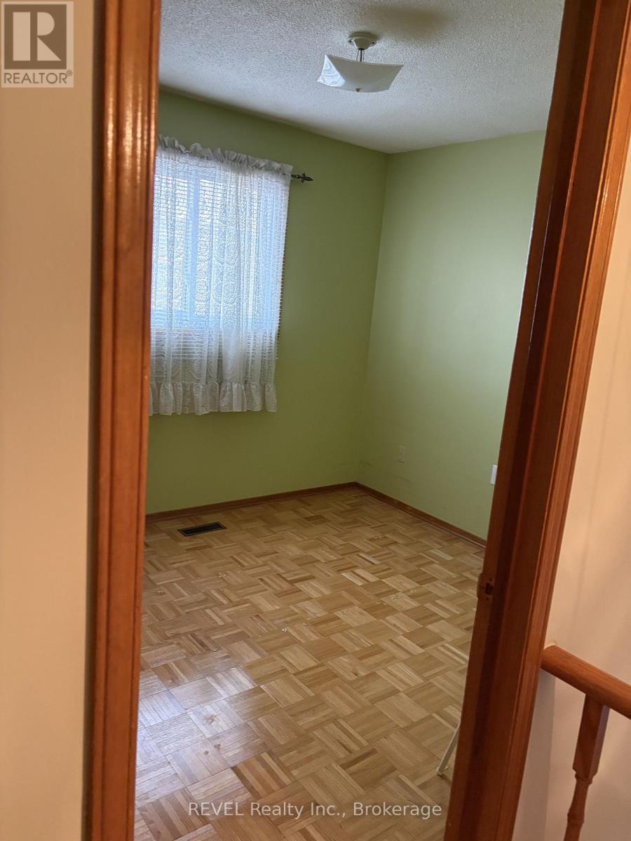 78 Ashburn Crescent, Vaughan (East Woodbridge), Ontario  L4L 1G9 - Photo 8 - N12608784