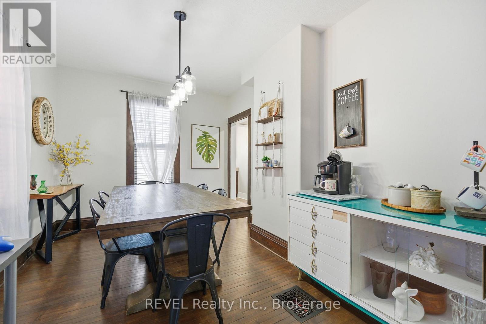 348 Hellems Avenue, Welland, Ontario  L3B 3C1 - Photo 11 - X12608794