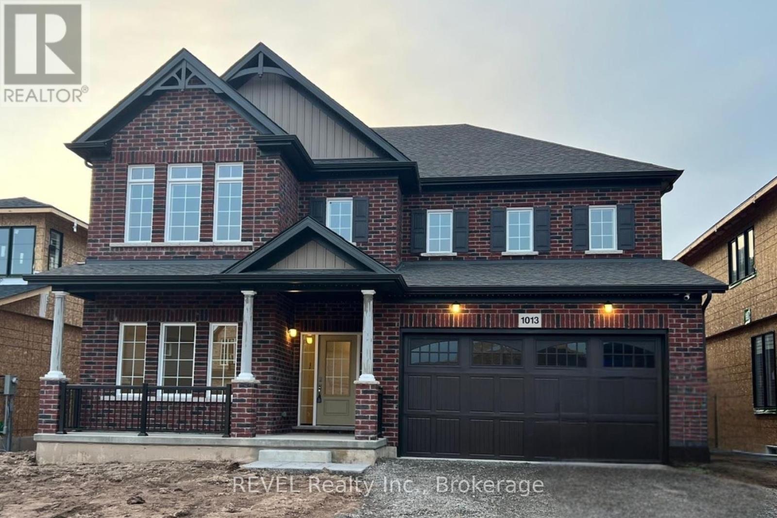 1013 Kraft Road N, Fort Erie, Ontario  L2A 0H3 - Photo 1 - X12608796