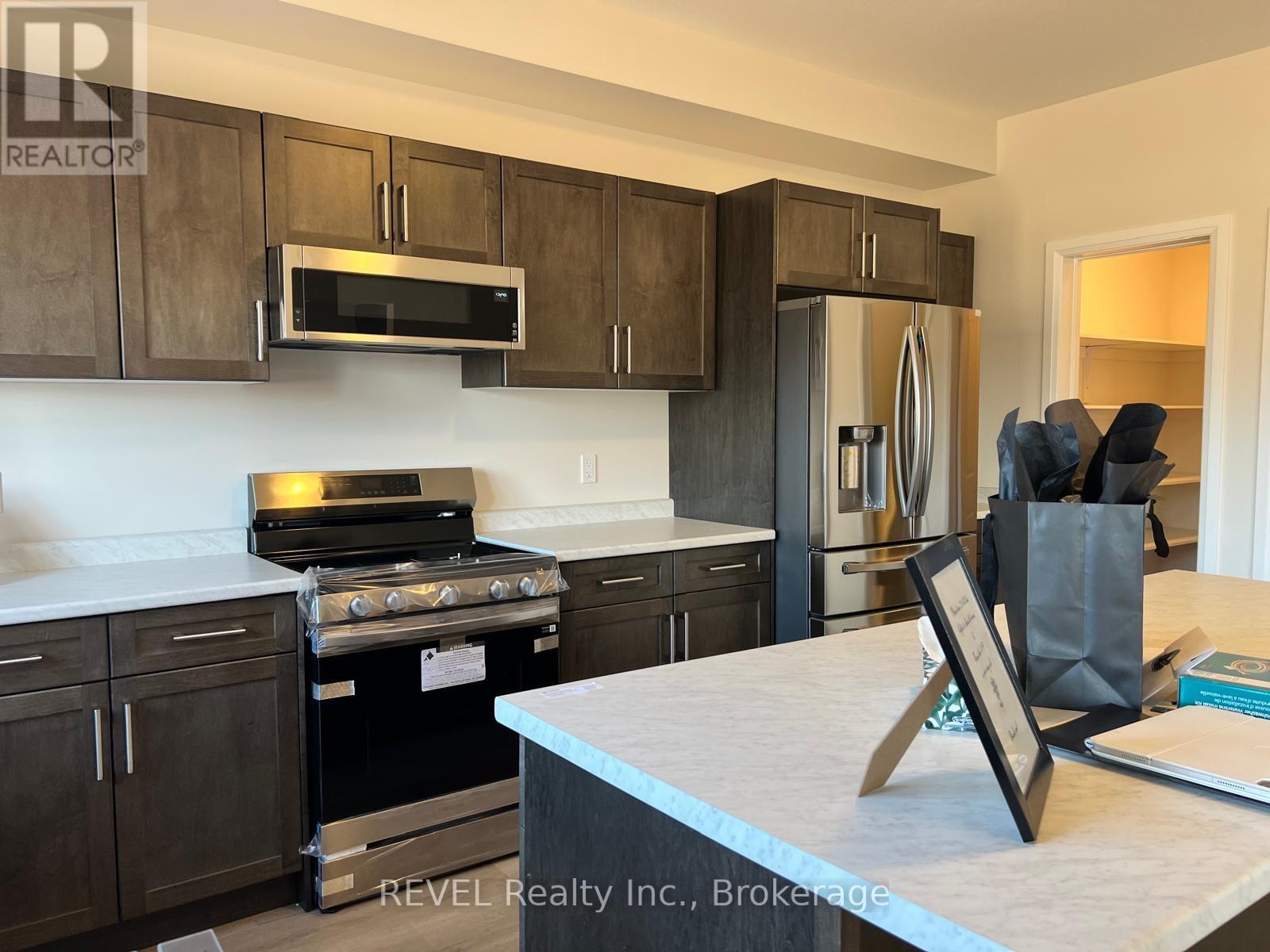 1013 Kraft Road N, Fort Erie, Ontario  L2A 0H3 - Photo 13 - X12608796