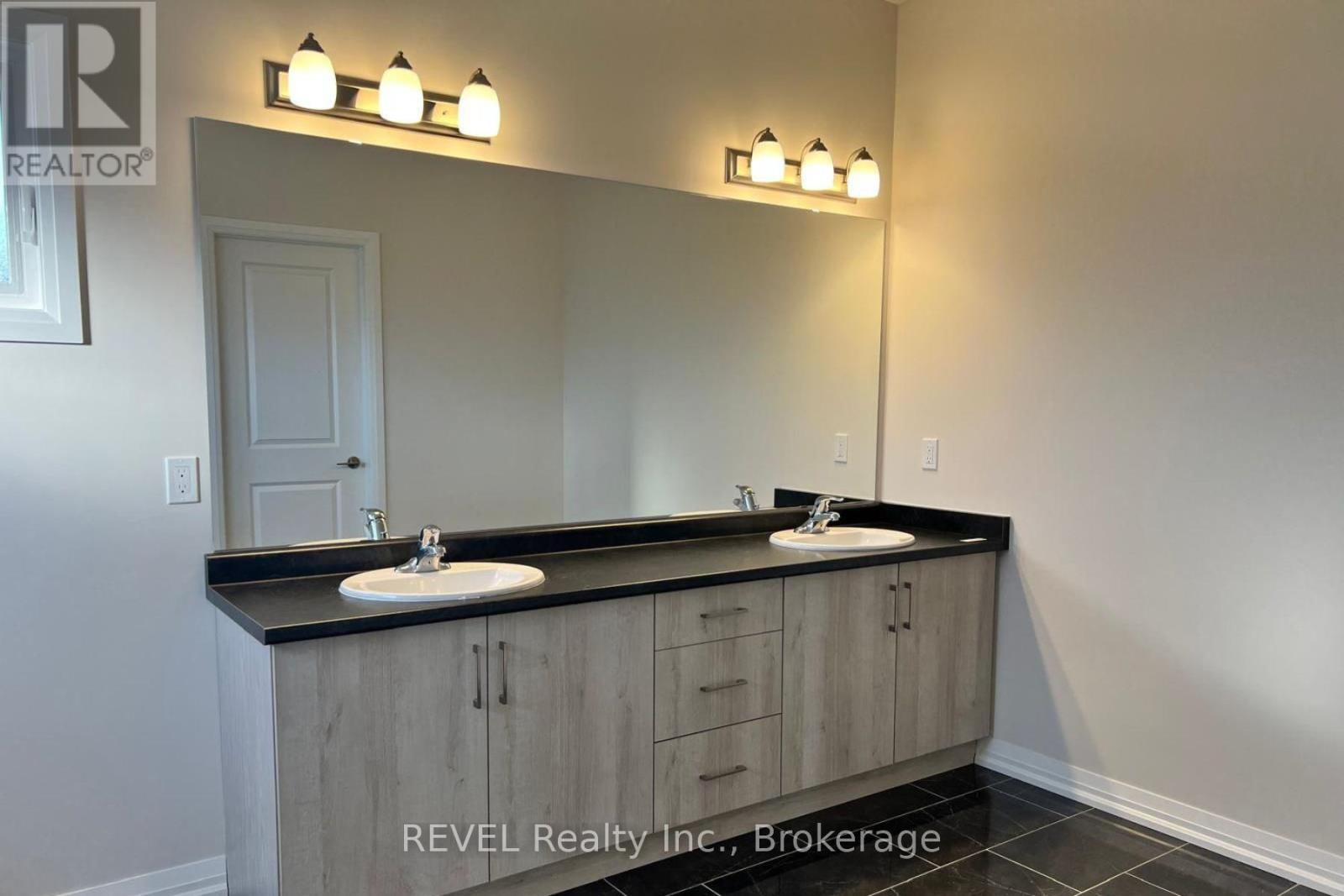 1013 Kraft Road N, Fort Erie, Ontario  L2A 0H3 - Photo 27 - X12608796