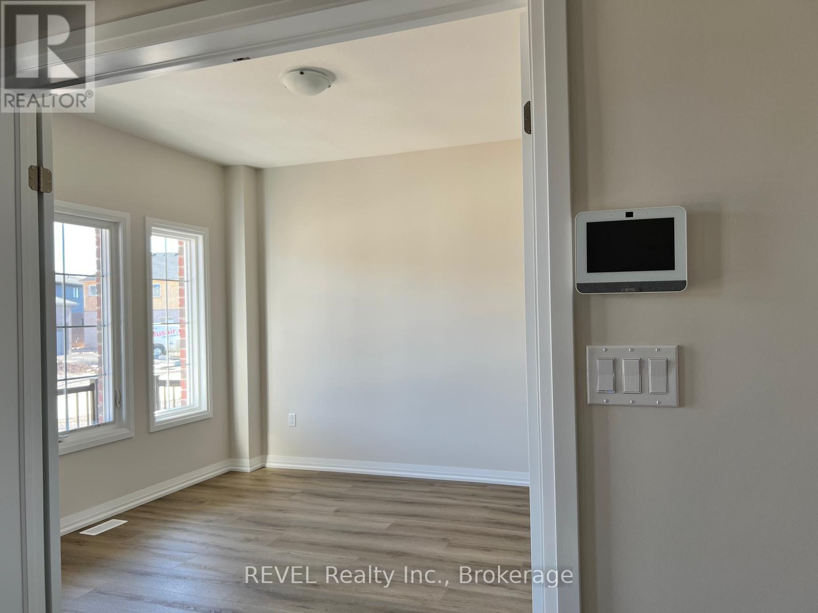 1013 Kraft Road N, Fort Erie, Ontario  L2A 0H3 - Photo 7 - X12608796