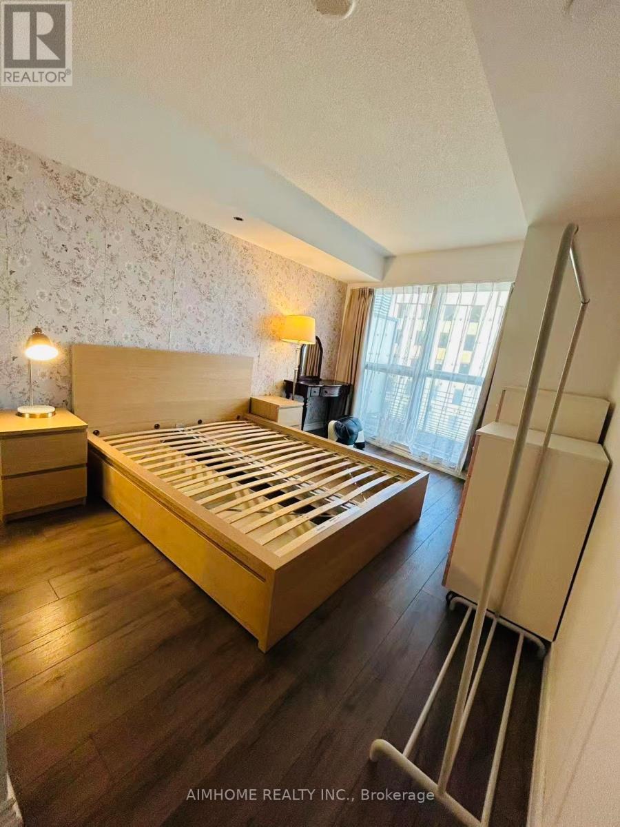 1703 - 386 Yonge Street, Toronto, Ontario  M5B 0A5 - Photo 15 - C12608770